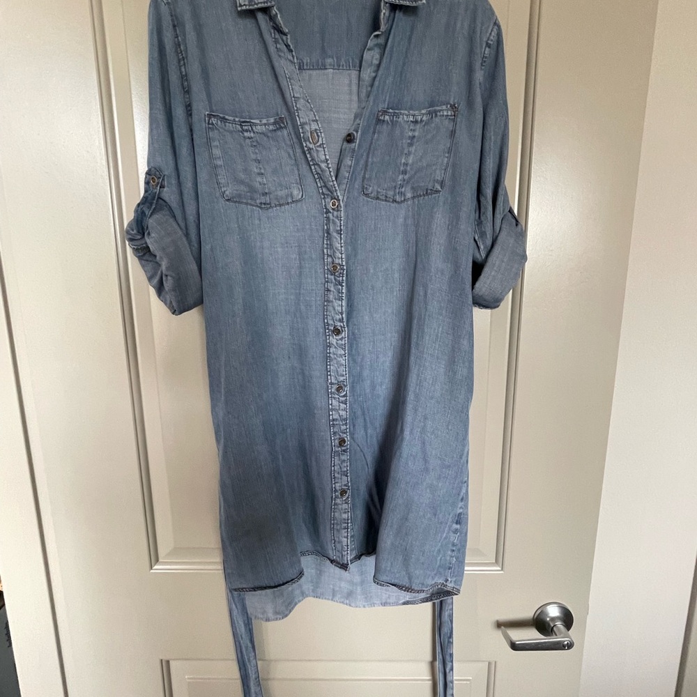 Velvet Heart Light Blue Denim Dress